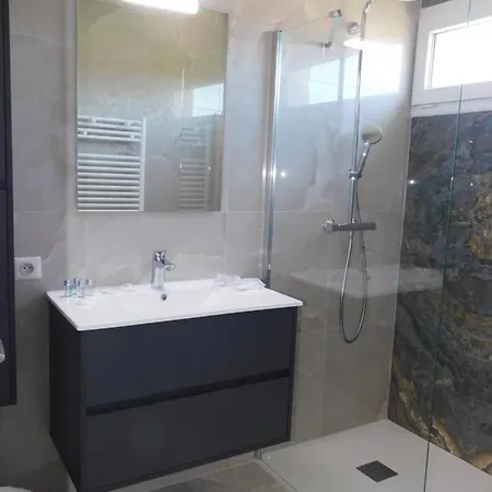 公寓 T2 Standing Vitoria Climatise Avec Parking, Proche *